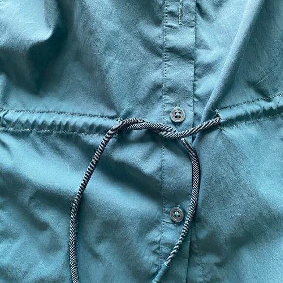 Athleta Women's Plus Levitate Poplin Collard Button Down Top Borealis Green - 1X - Picture 7 of 13